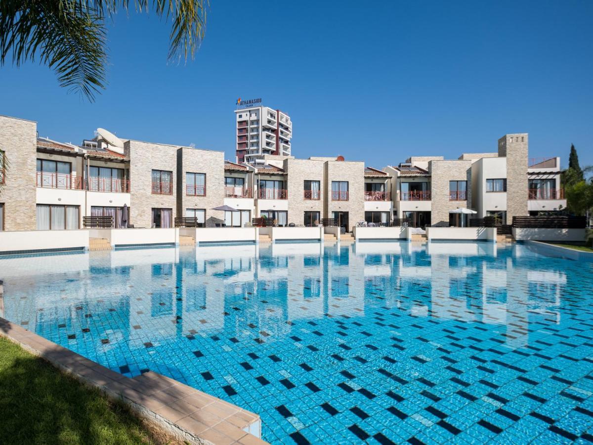 Sanders Aqua Park Resort - Precious 3-Bedroom Holiday Home With Shared Pool Limassol Eksteriør billede