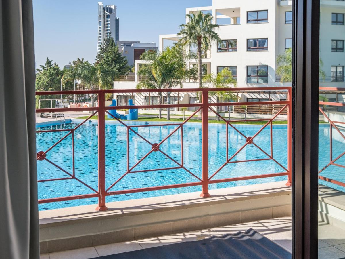 Sanders Aqua Park Resort - Precious 3-Bedroom Holiday Home With Shared Pool Limassol Eksteriør billede