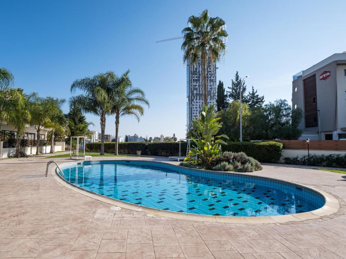 Sanders Aqua Park Resort - Precious 3-Bedroom Holiday Home With Shared Pool Limassol Eksteriør billede
